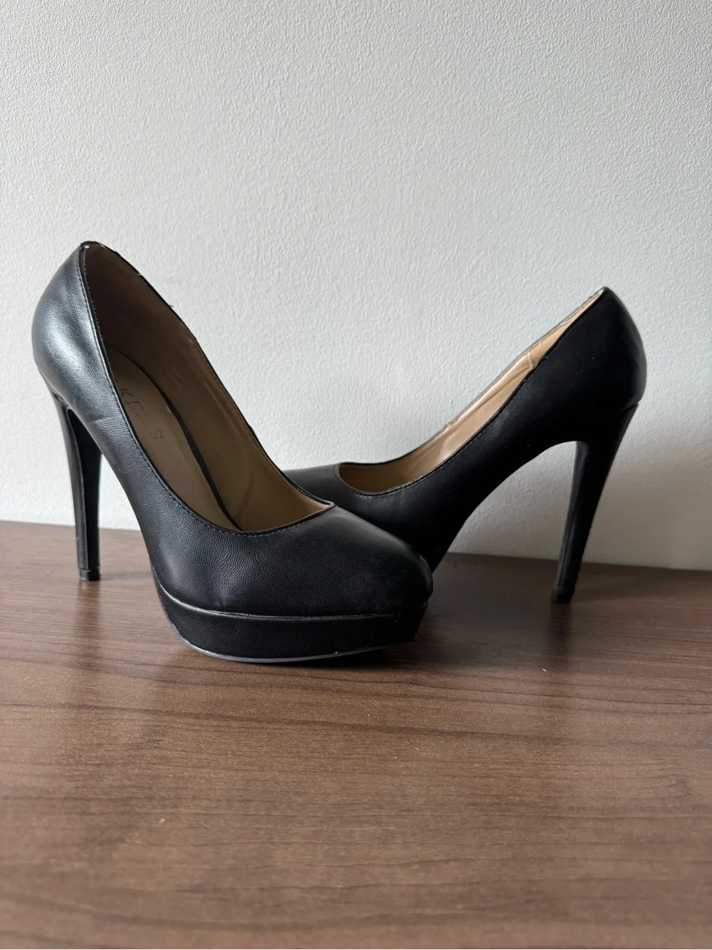 Classic Black Platform High Heel Pumps - Women's